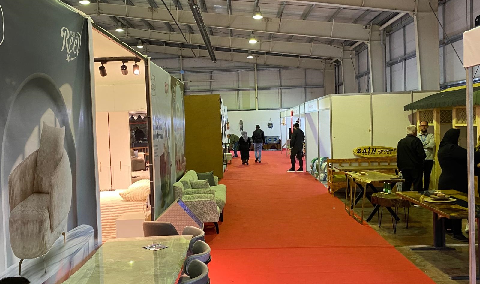 MOBİLYA FUARINDA HAYAL KIRIKLIĞI!